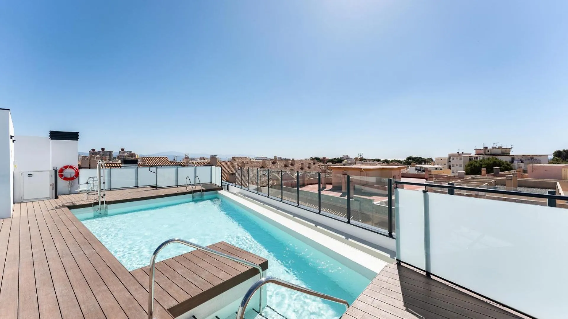 Apartment Malagasuite Quintana Holidays Torremolinos Spain